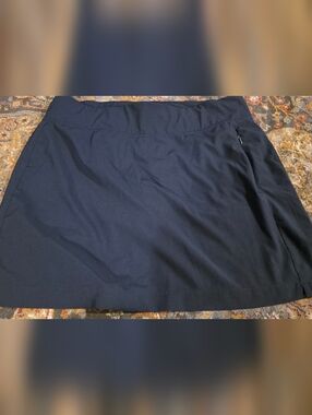 Women's Black Athletic Skort with Zip Pocket